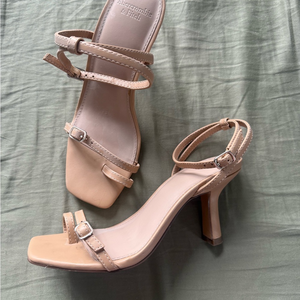 Abercrombie & Fitch Beige Strappy Heels